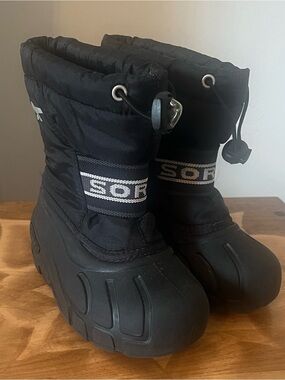 Sorel Kids Black Insulated Winter Snow Boots – Size 9